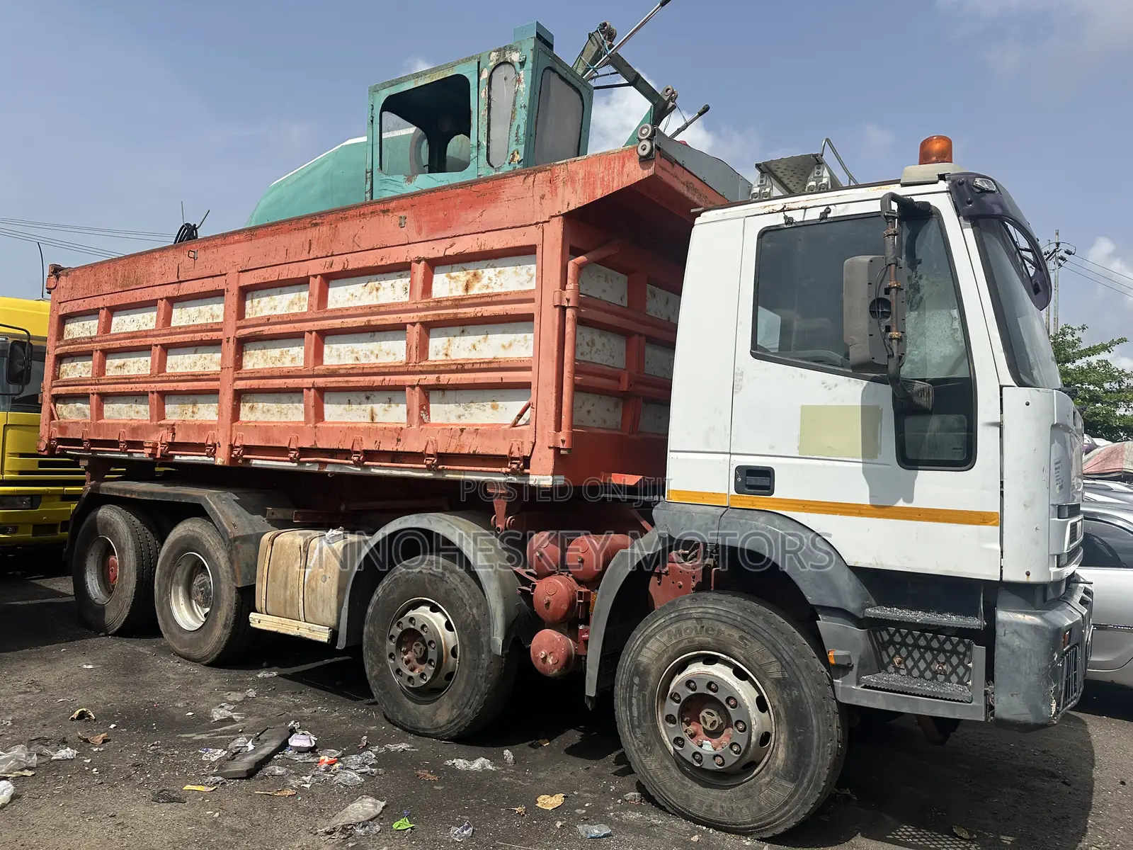 12tires Iveco Tipper