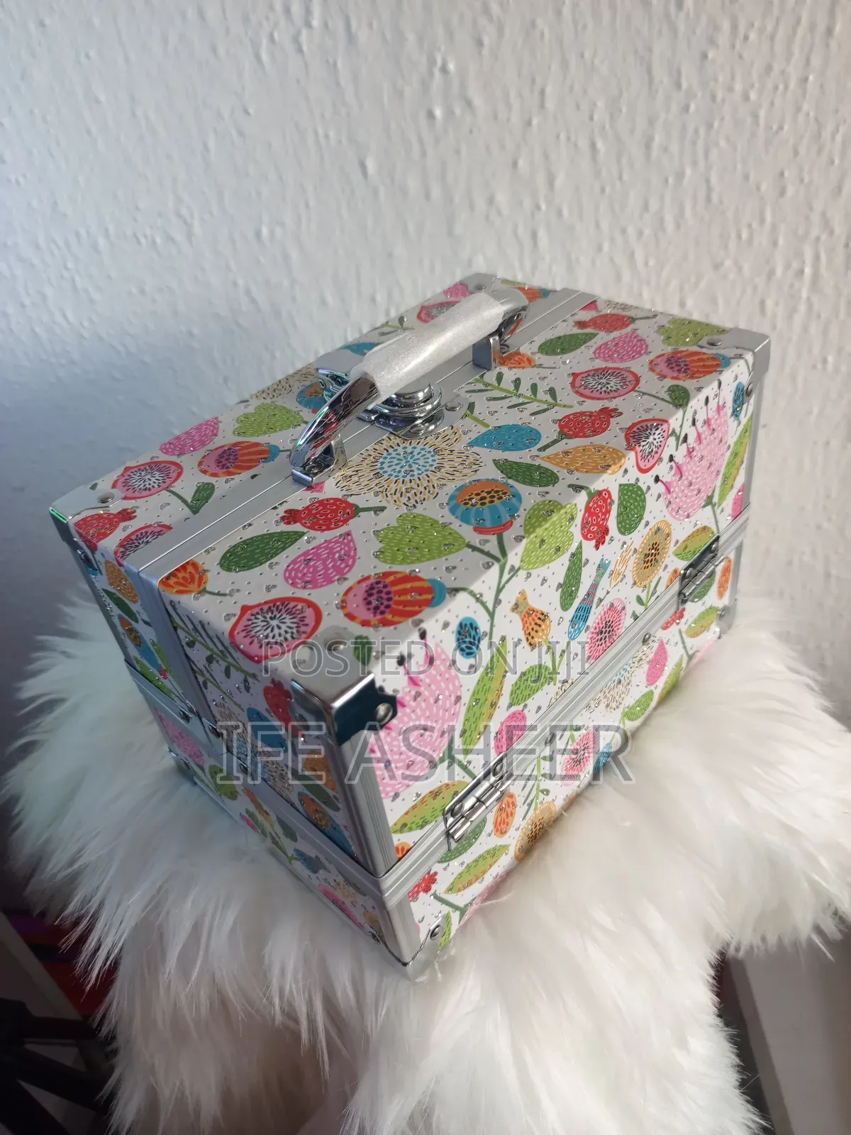 Queeneth Jewelry Box