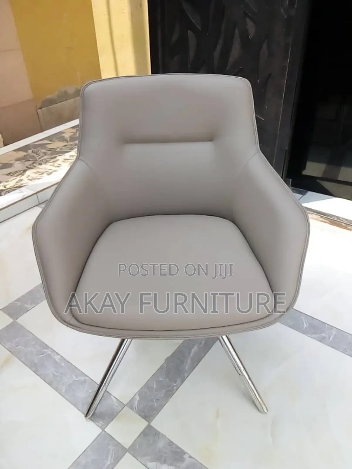 Lounge Visitors Chairs In Different Colors