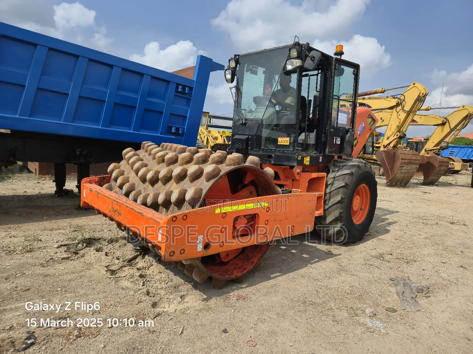 Caterpillar Padfoot Compactor Roller