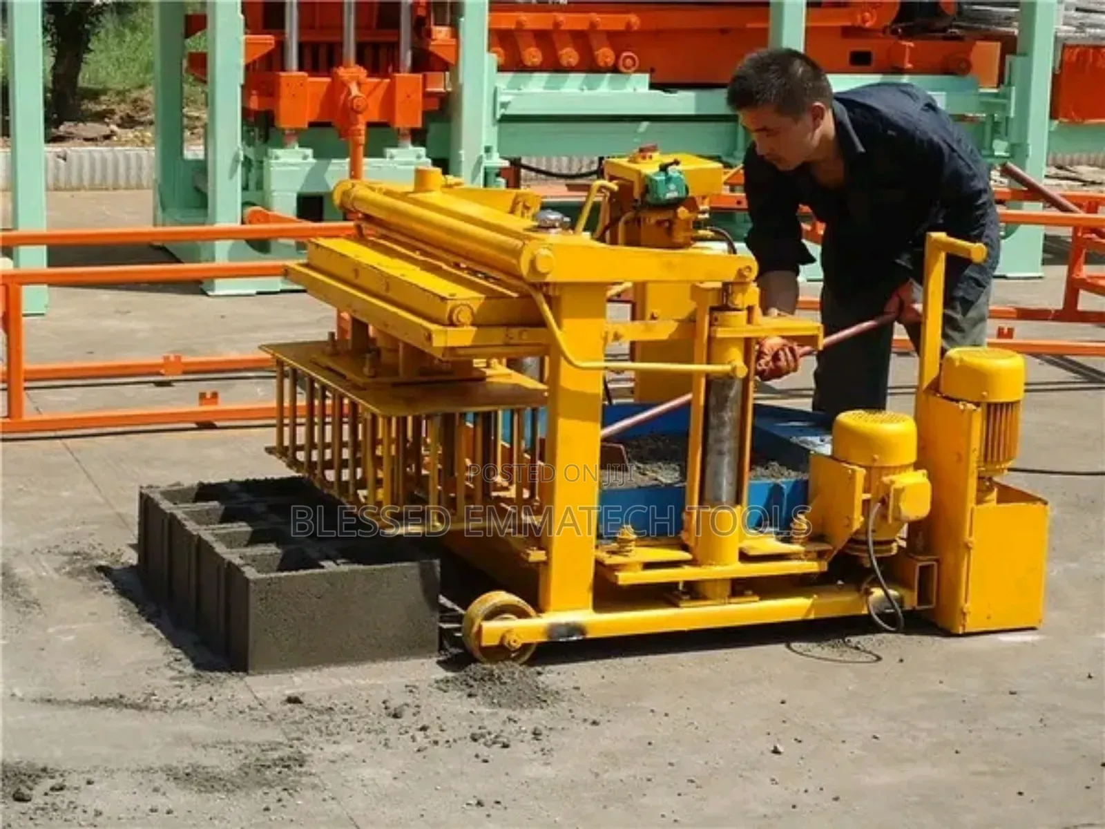 Stage Moulding Block Machine