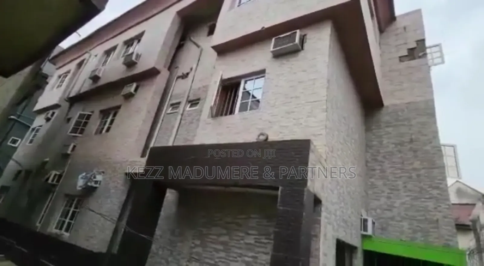 For Sale : 28 Rooms Hotel at Owerri , Imo State
