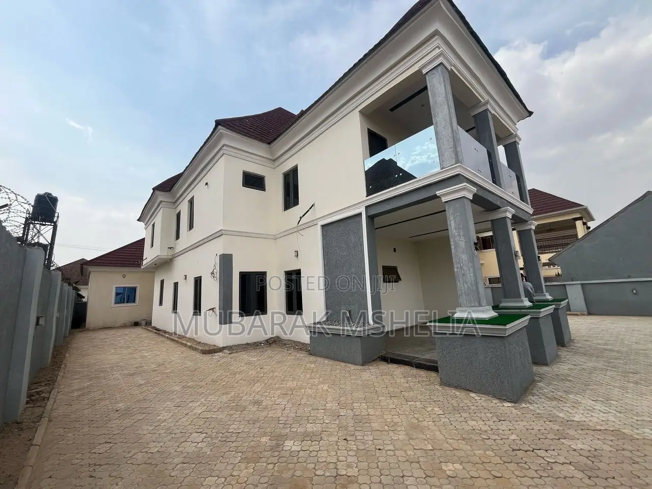 5bdrm Duplex in Lokogoma for sale