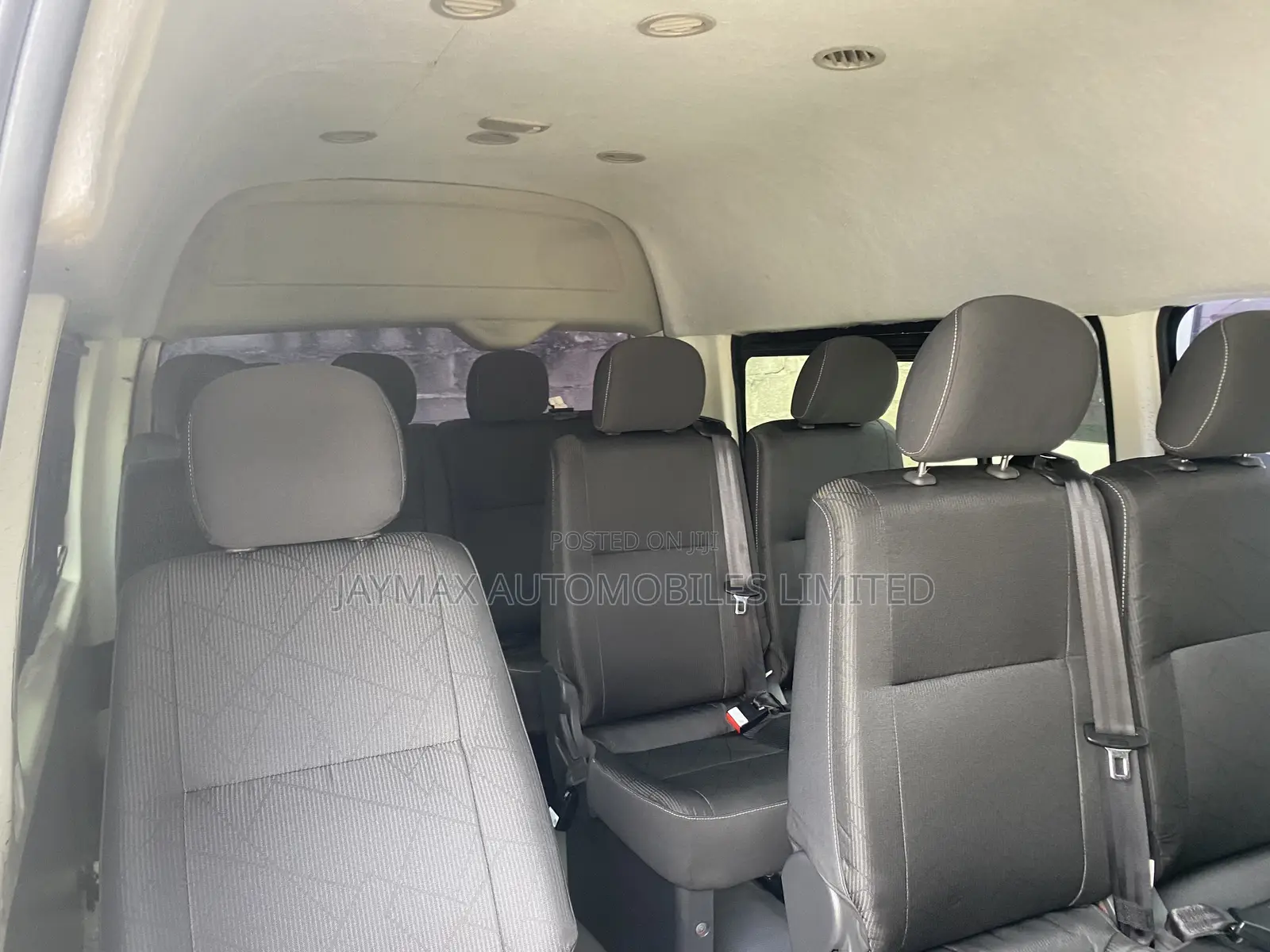 Toyota HiAce 2016 White