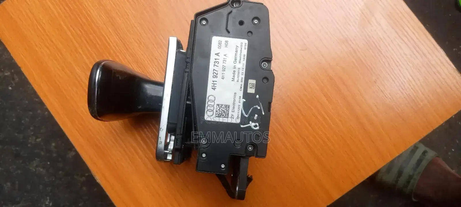 Gear Selector and Shift Knob Audi A8l 2016