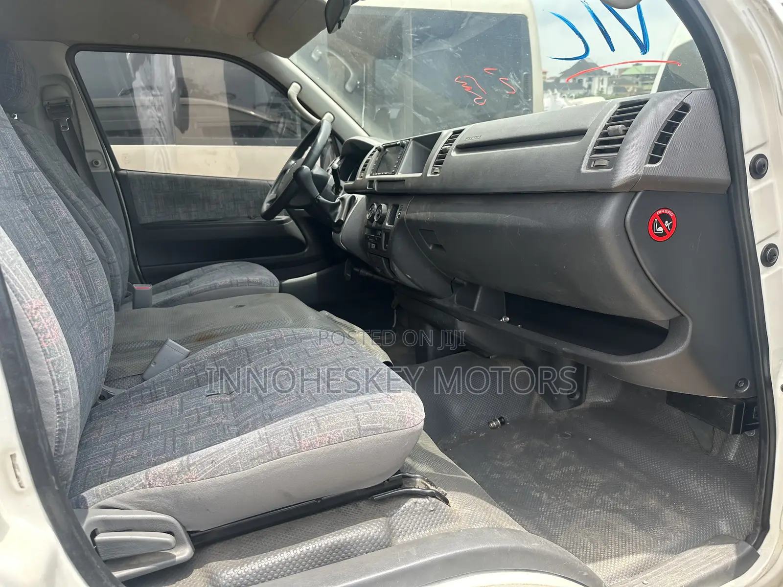 Toyota HiAce 2018 Beige
