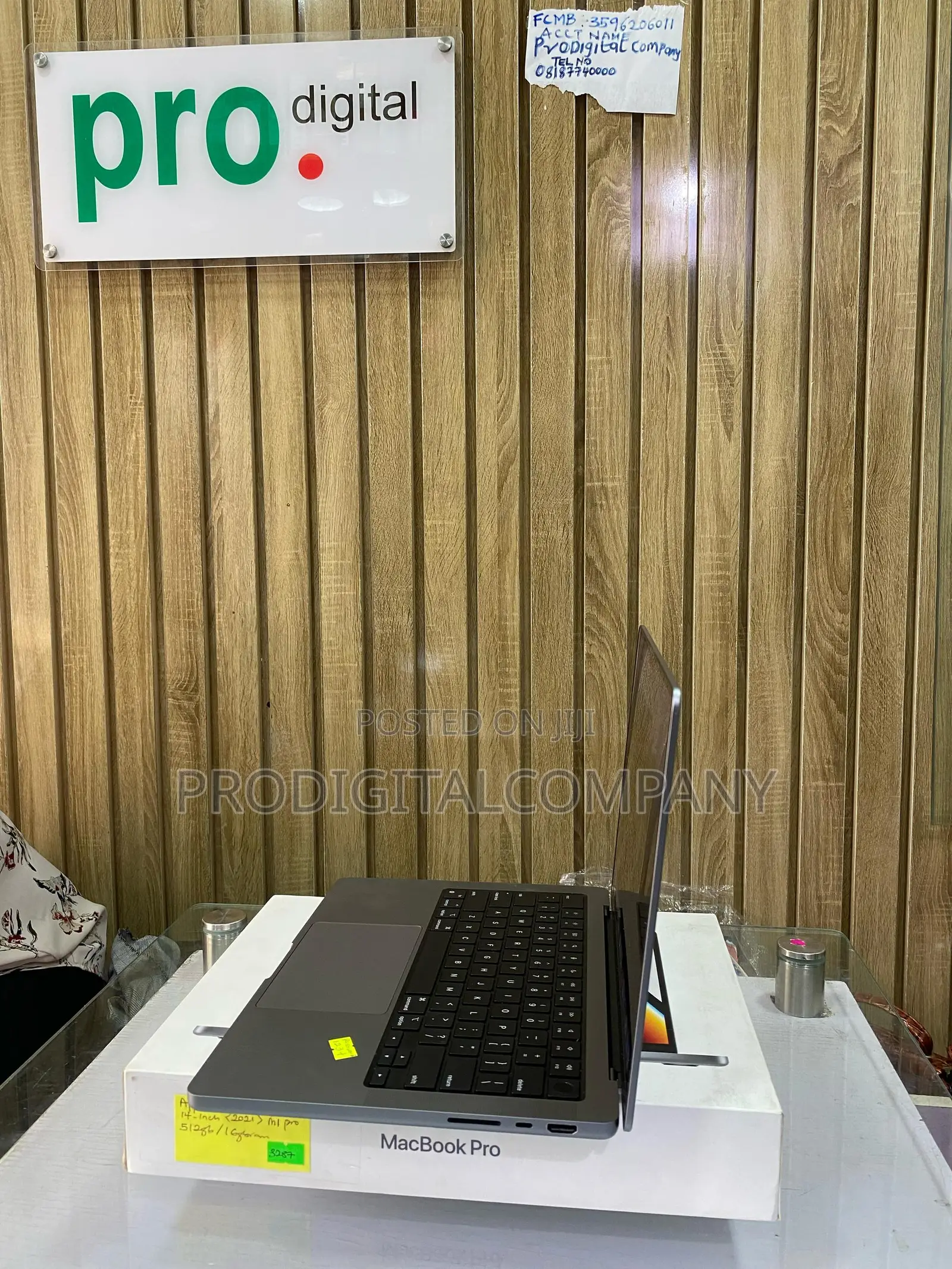 Laptop Apple MacBook Pro 2021 M1 16GB Apple M1 Pro SSD 512GB