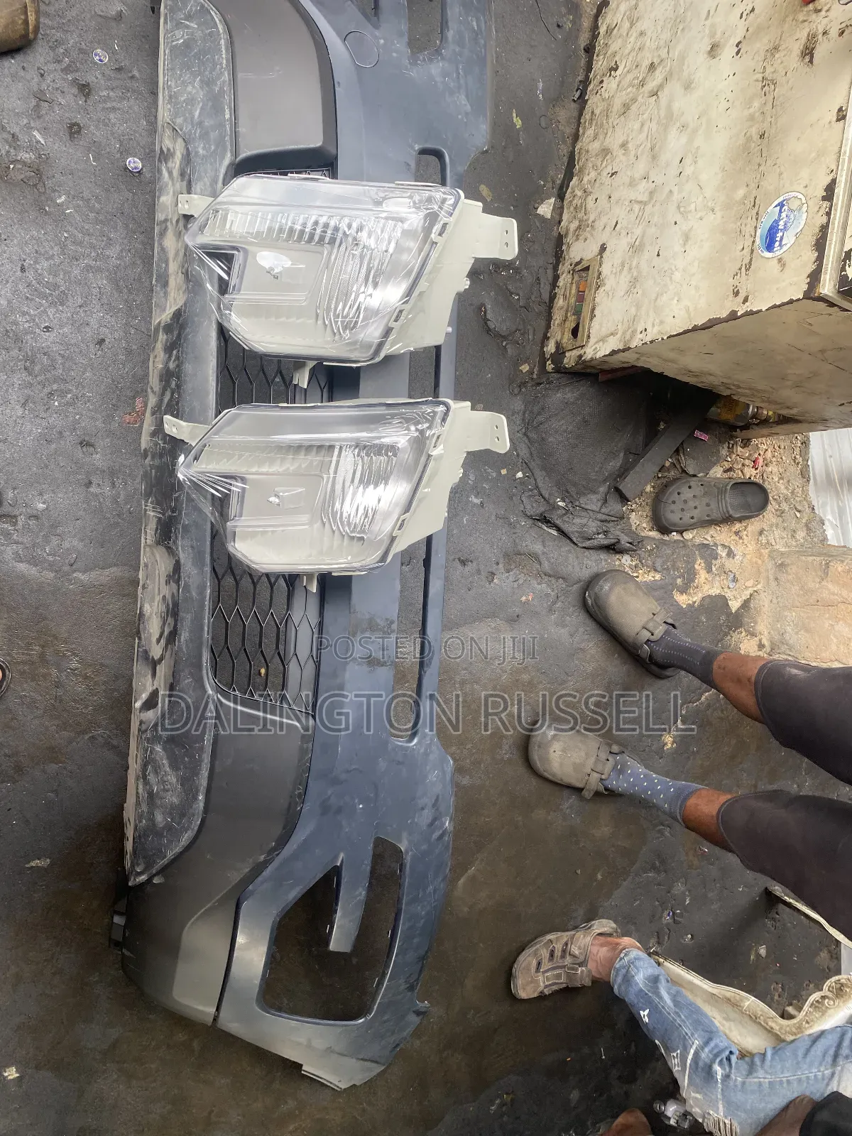 Ford Explorer 2016 Complete Bumper and Fig Lights