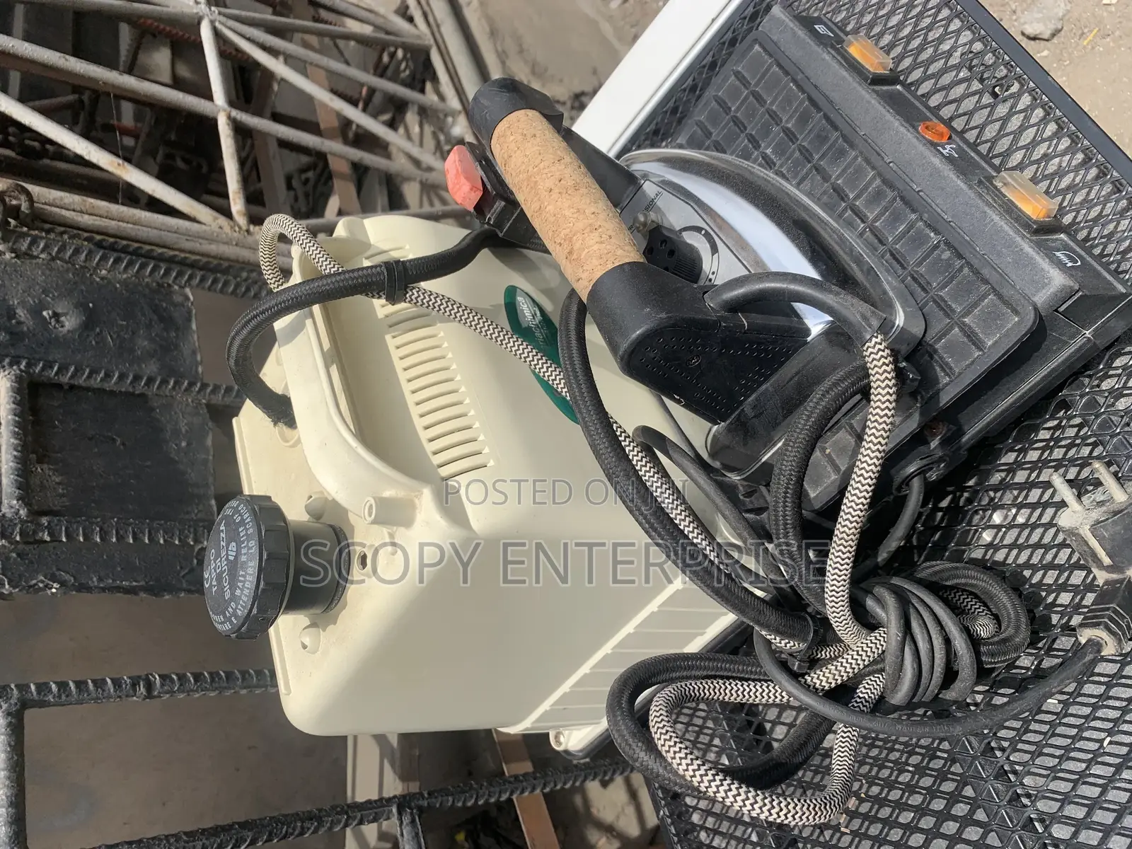Heavy Duty Industrial Steam Irons