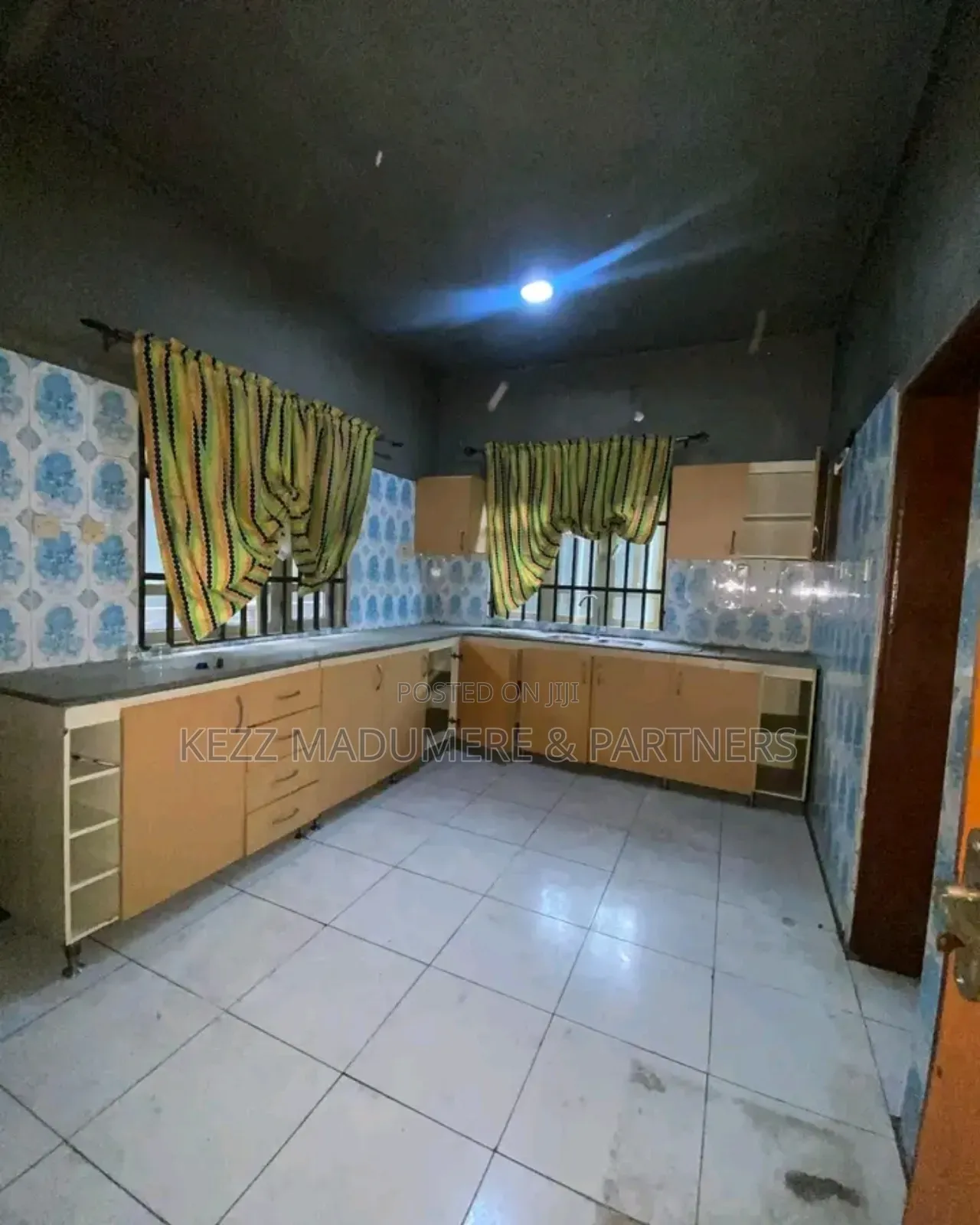 6bdrm Duplex in Rumuibekwe Housing for sale