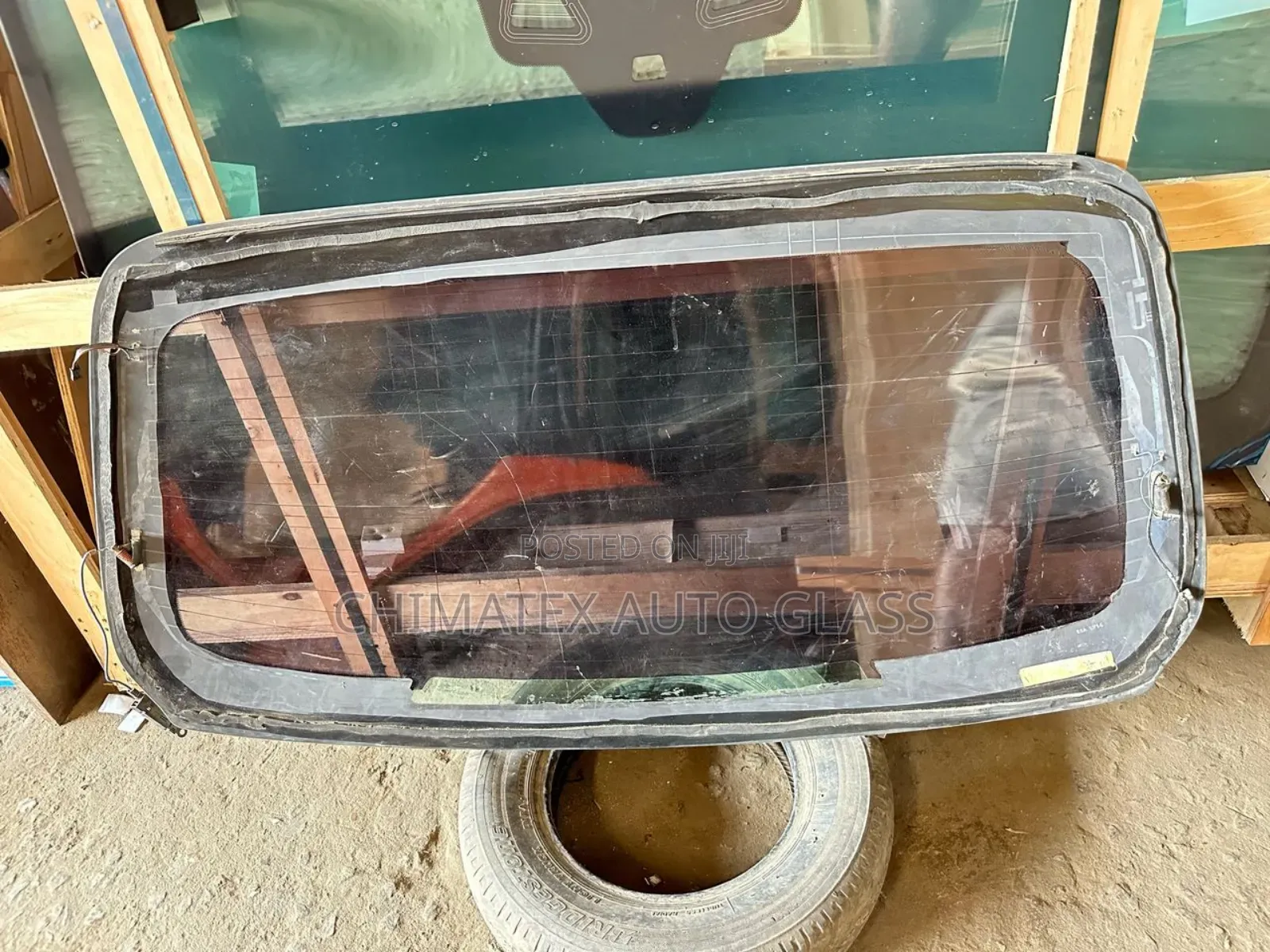 C300 2016 Back Glass We Deliver Install