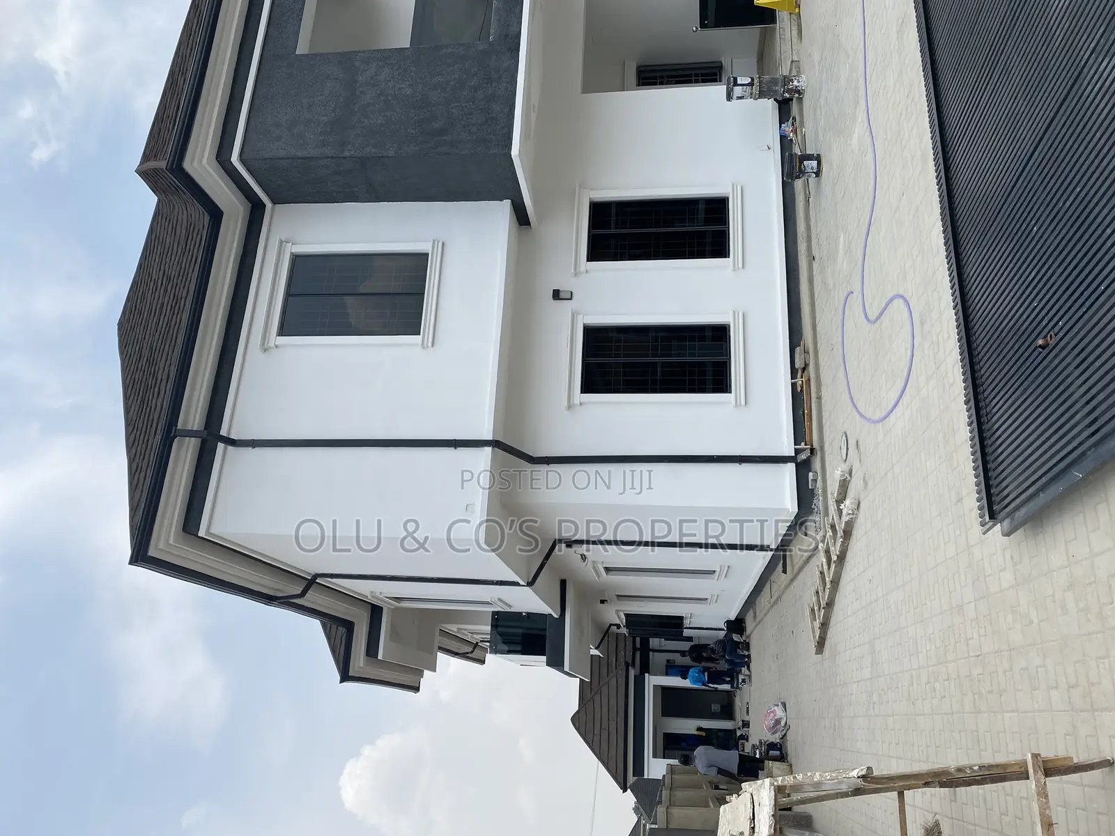 4bdrm Duplex in Gold City Estate, Lugbe District for rent