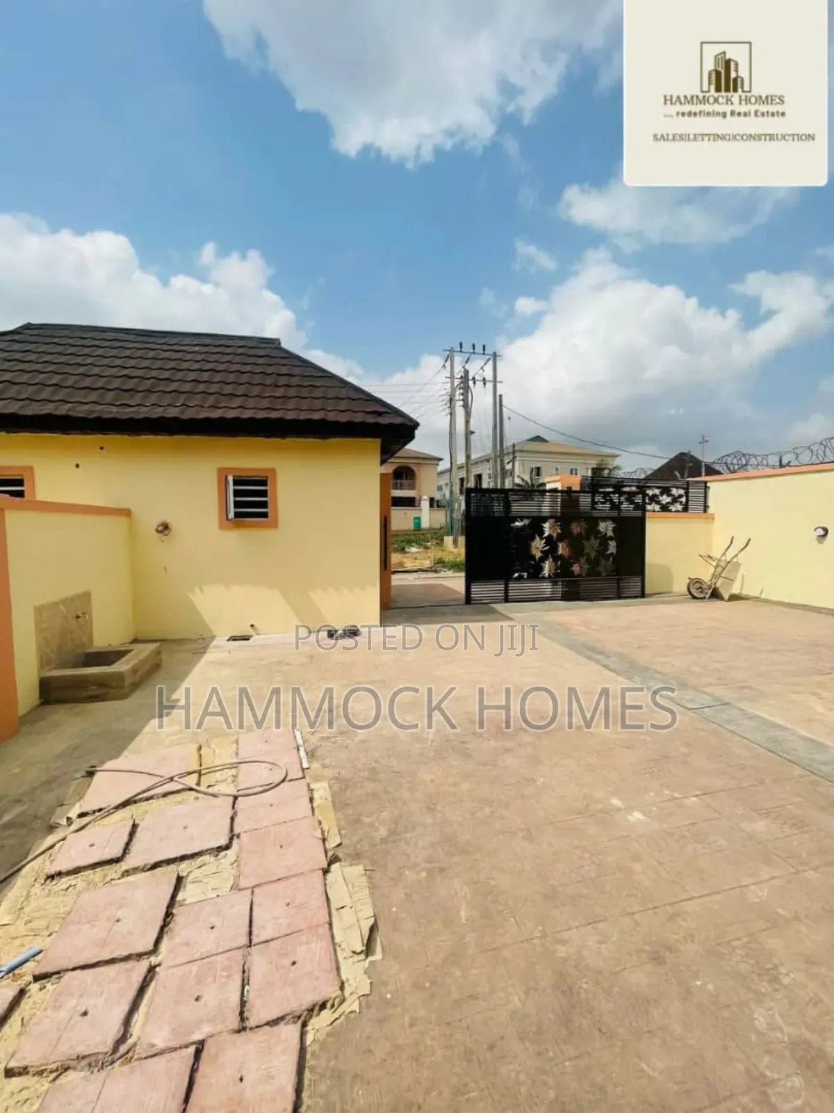6bdrm Duplex in Akobo for sale