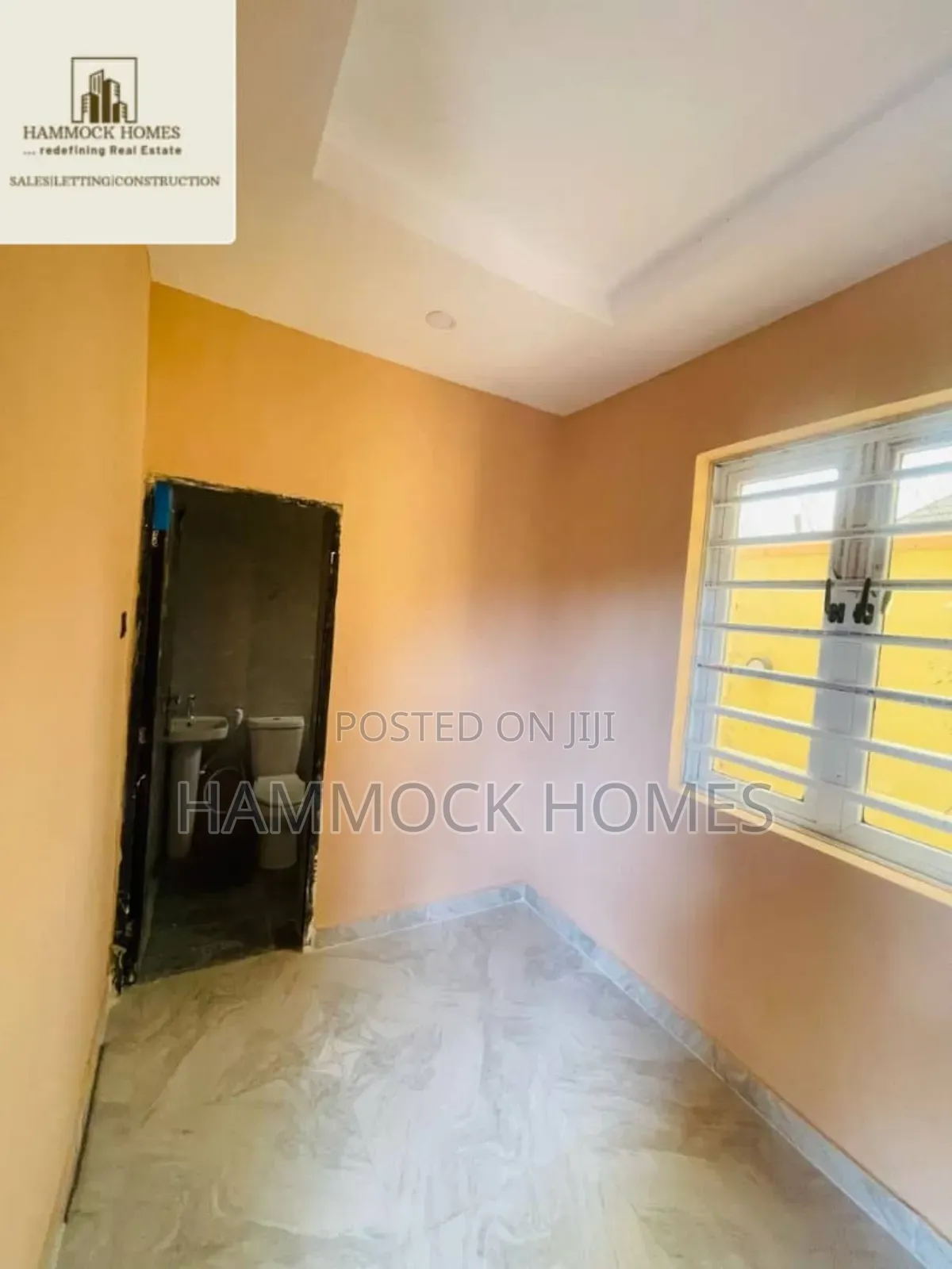 6bdrm Duplex in Akobo for sale