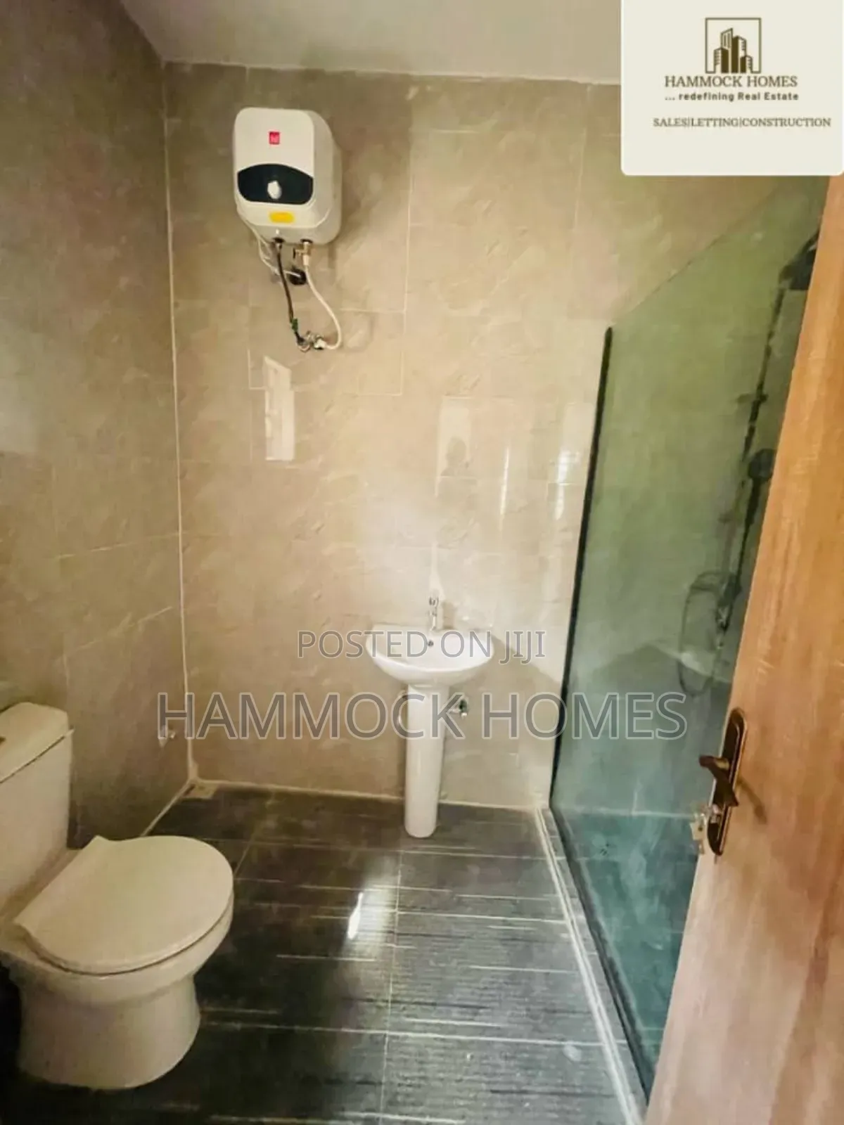 6bdrm Duplex in Akobo for sale