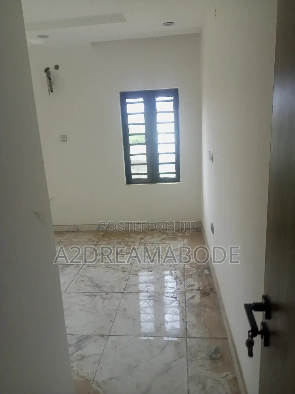 5bdrm Duplex in Opic Estate, Isheri North for sale
