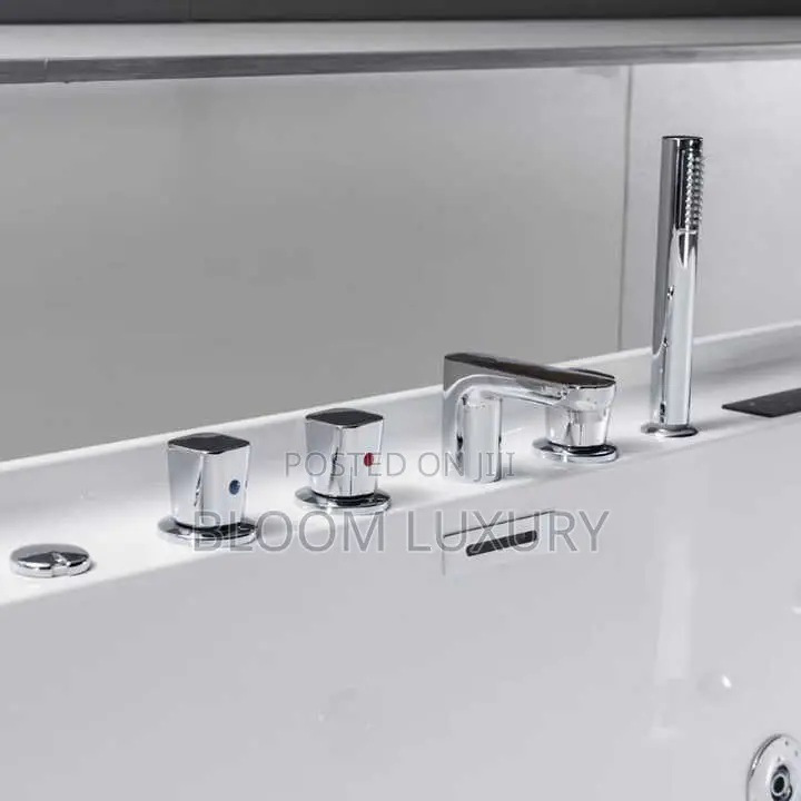 Mini Spa Acrylic Jacuzzi Bathtub (Out Door / In Door)