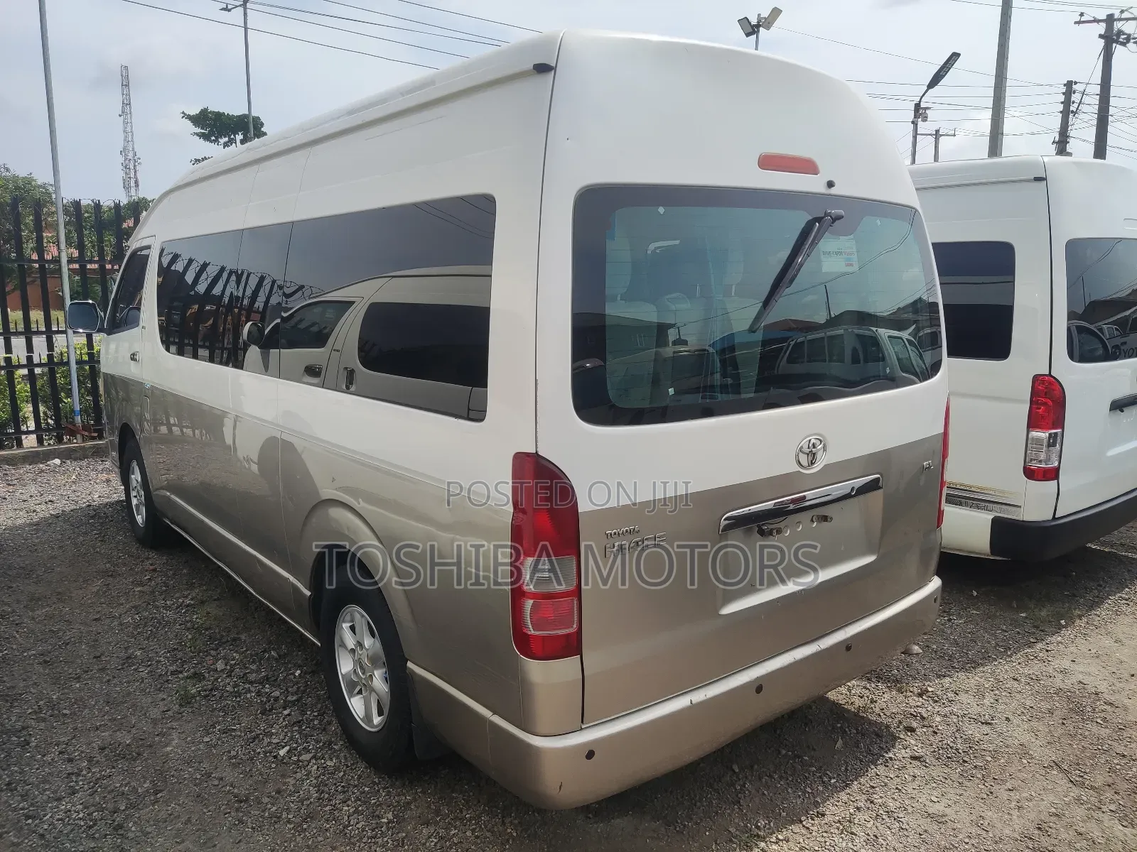 Toyota HiAce 2015 Brown