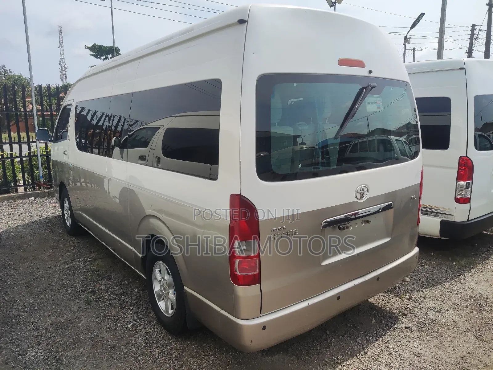 Toyota HiAce 2015 Brown