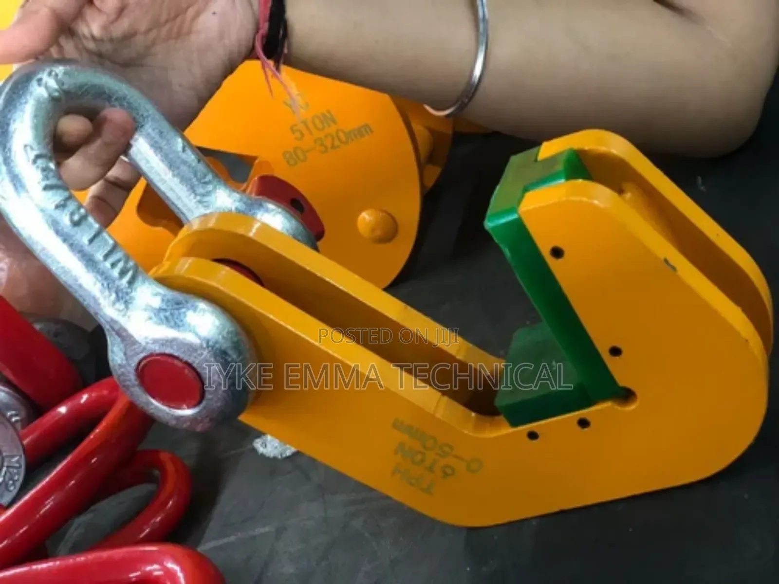 Steel Pipe Lifting Clamp