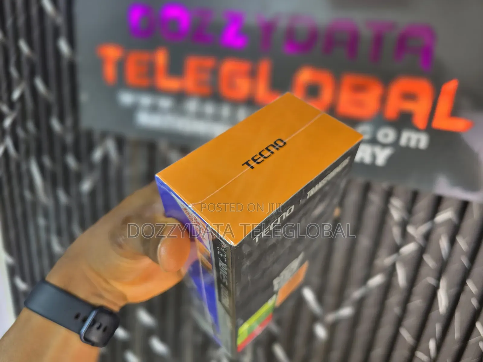 New Tecno Spark 30 Pro 256 GB