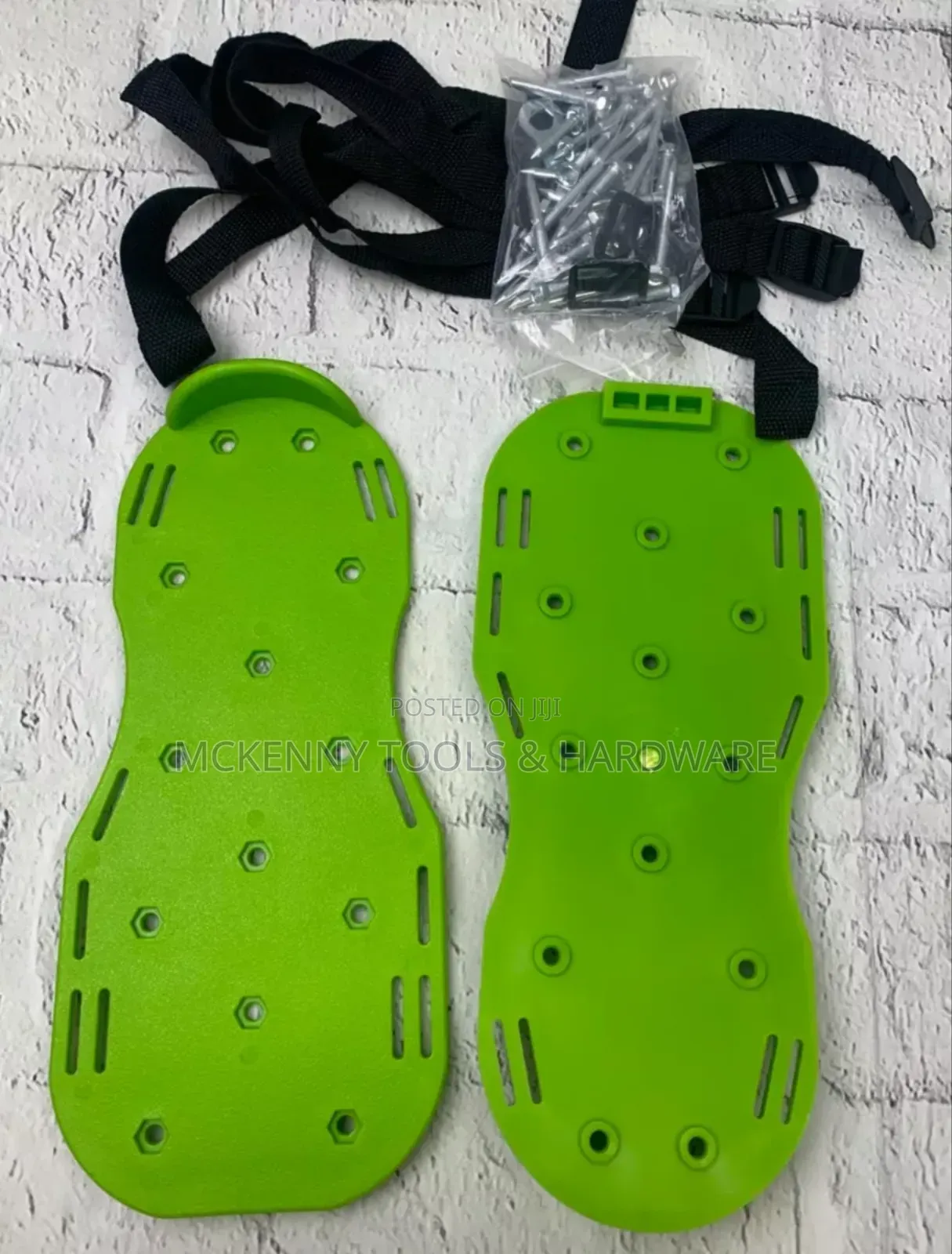 Lawn Aerator Shoes Comfortable Grass Aerating Spike Sandals