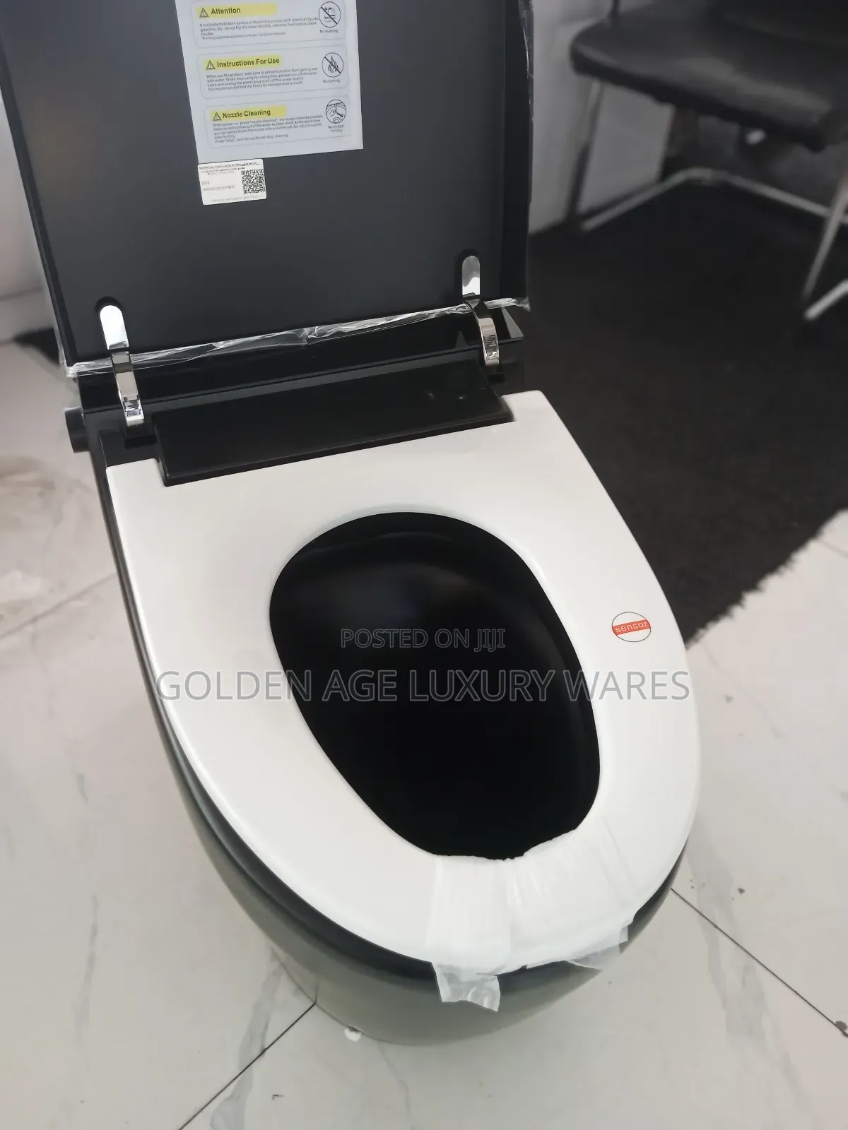 Automatic and Manual Smart Wc Black