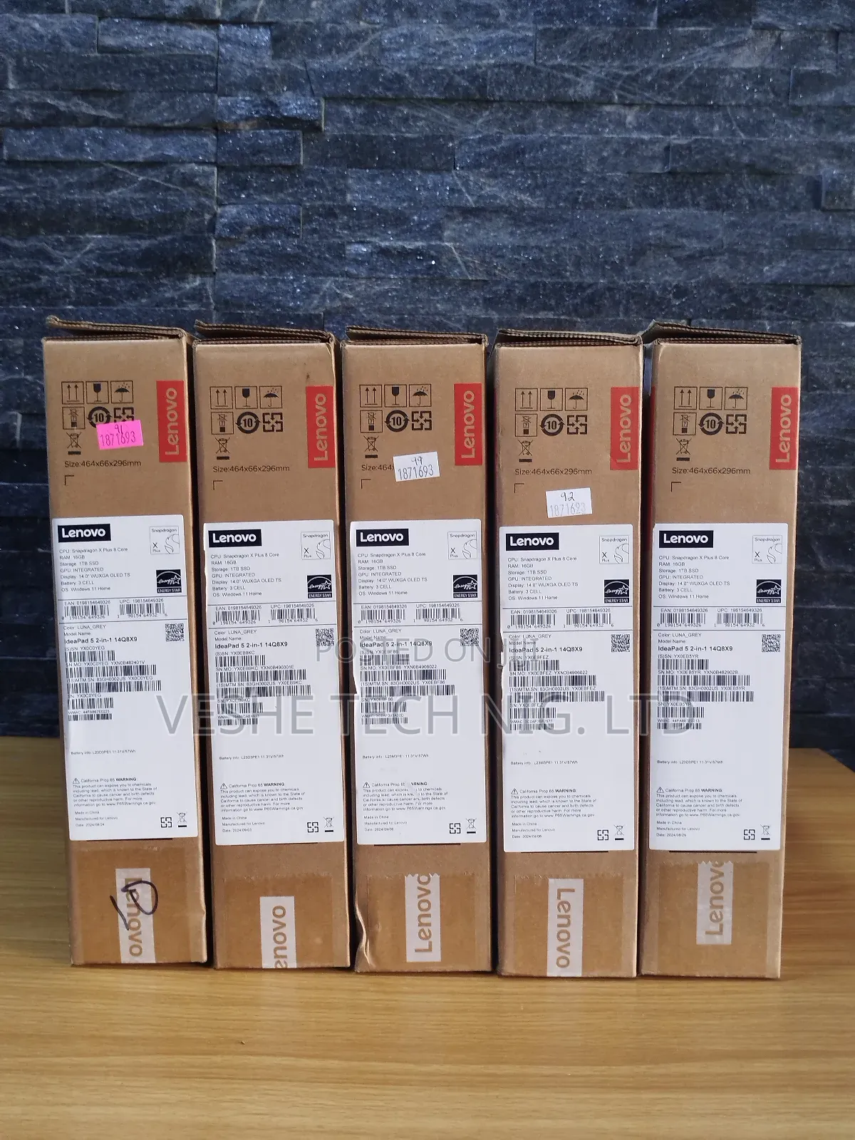 New Laptop Lenovo 16GB Qualcomm Snapdragon X Plus SSD 1T