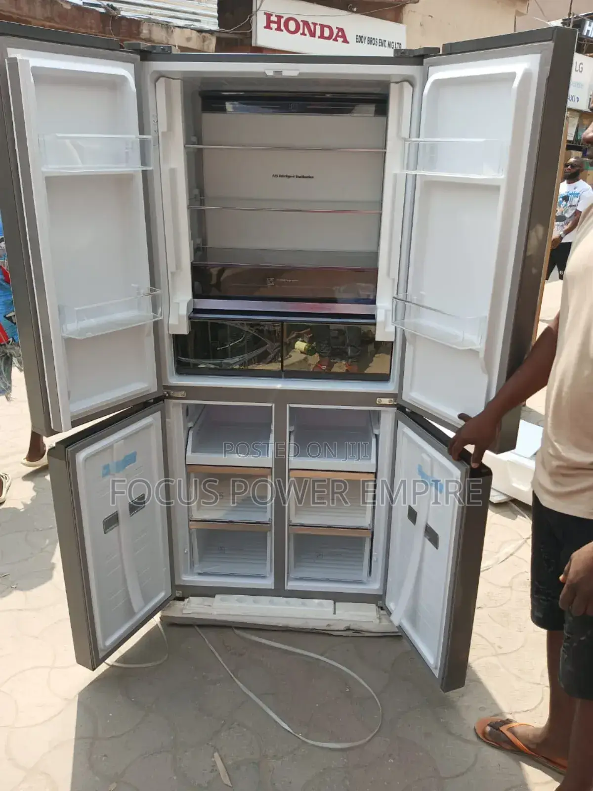 Original Snowsea Smart Cool Fridge and Freezer Silver Crest