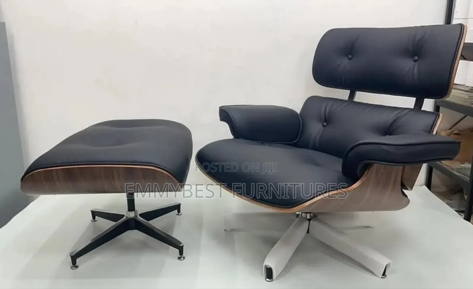 Accent Relaxing Chair With Footrest.