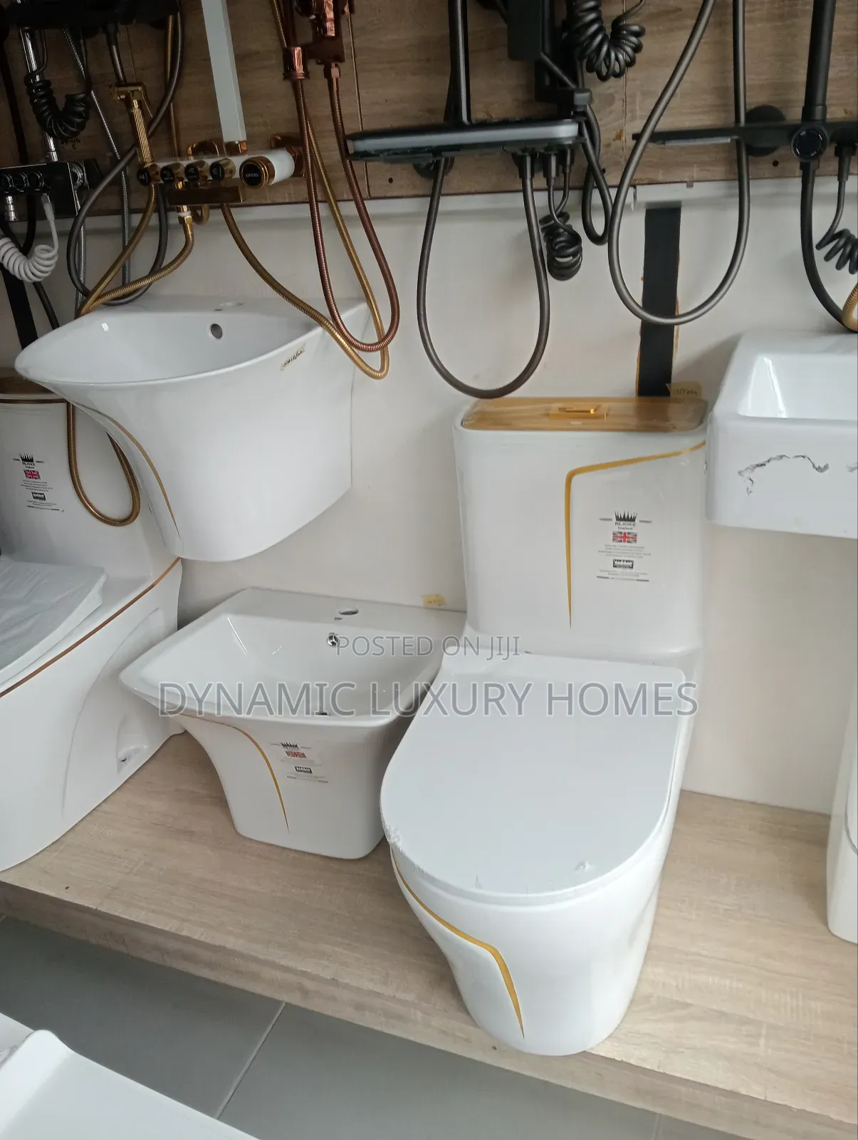 Executive Luxury White With Gold Design Complete Set Toilet