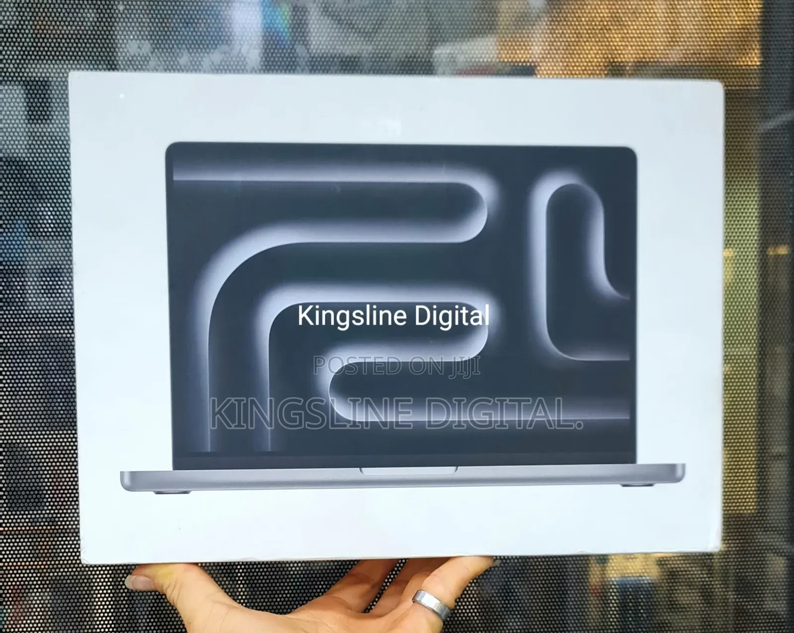 New Laptop Apple MacBook Pro 2023 M3 14-Inch 8GB Apple M3 SSD 512GB