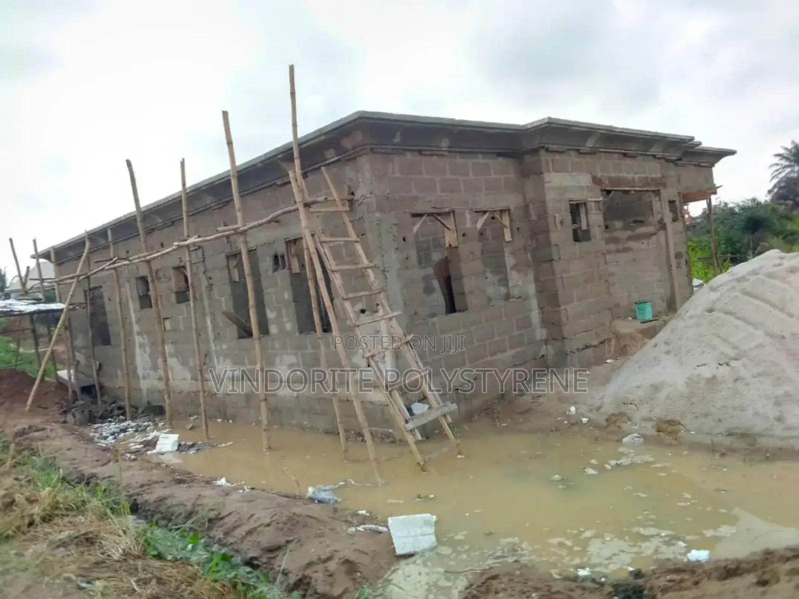 Parapet Made of Polystyrene