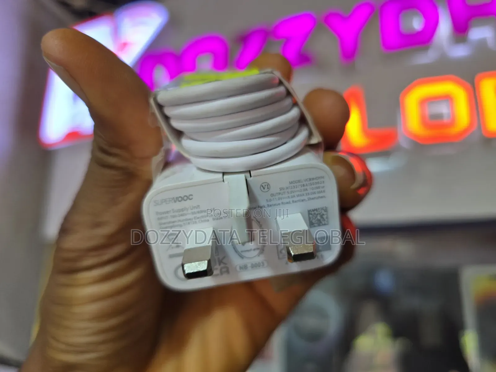 Oppo 33watt Followcome Charger (Adapter and Cable)