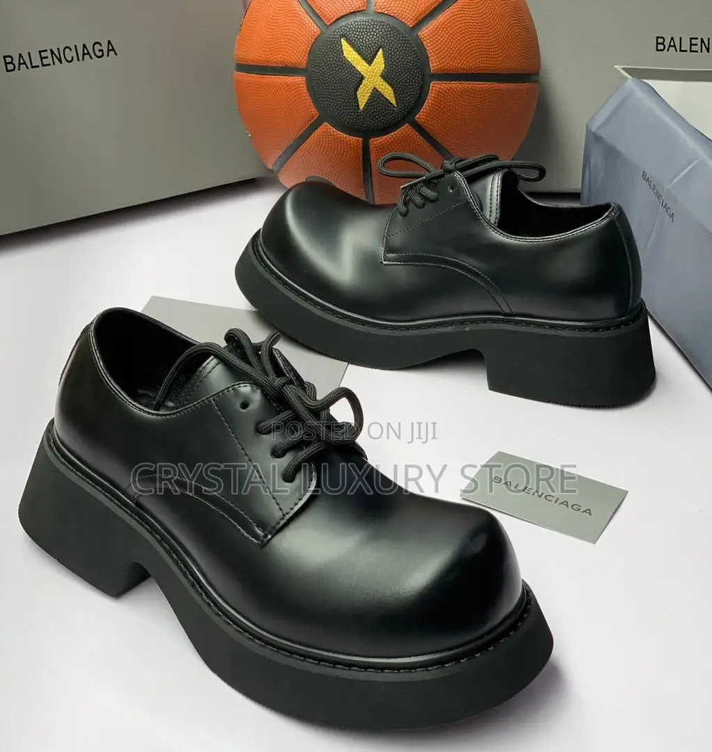 Balenciaga Quality Luxury Crafted Men Shoe