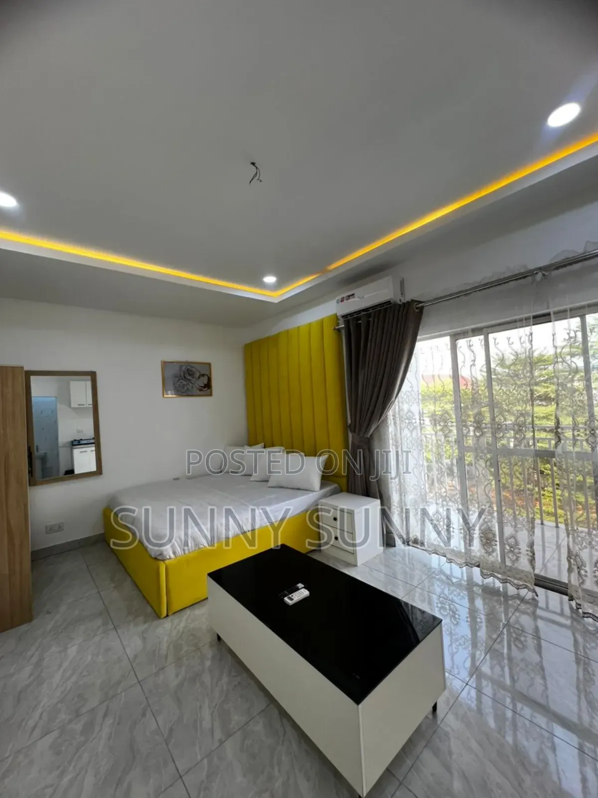 Studio With Balcony in Utako ( City Center)