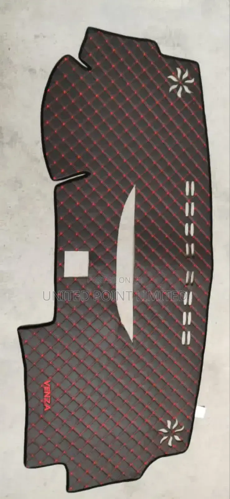 Venza 2009 Leather Dashboard Cover