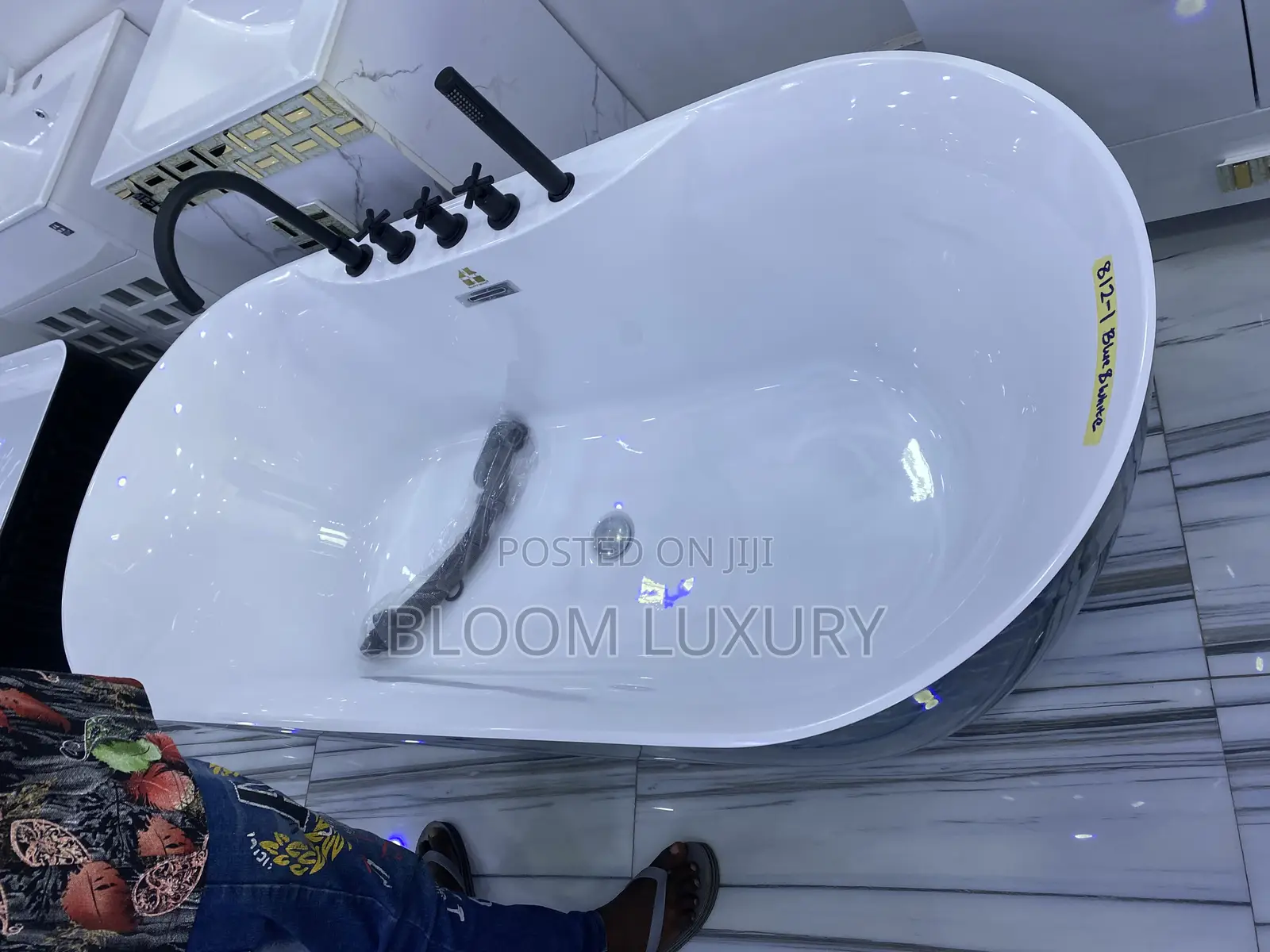 Special Acrylic Freestanding Bathtub Available ✅✅