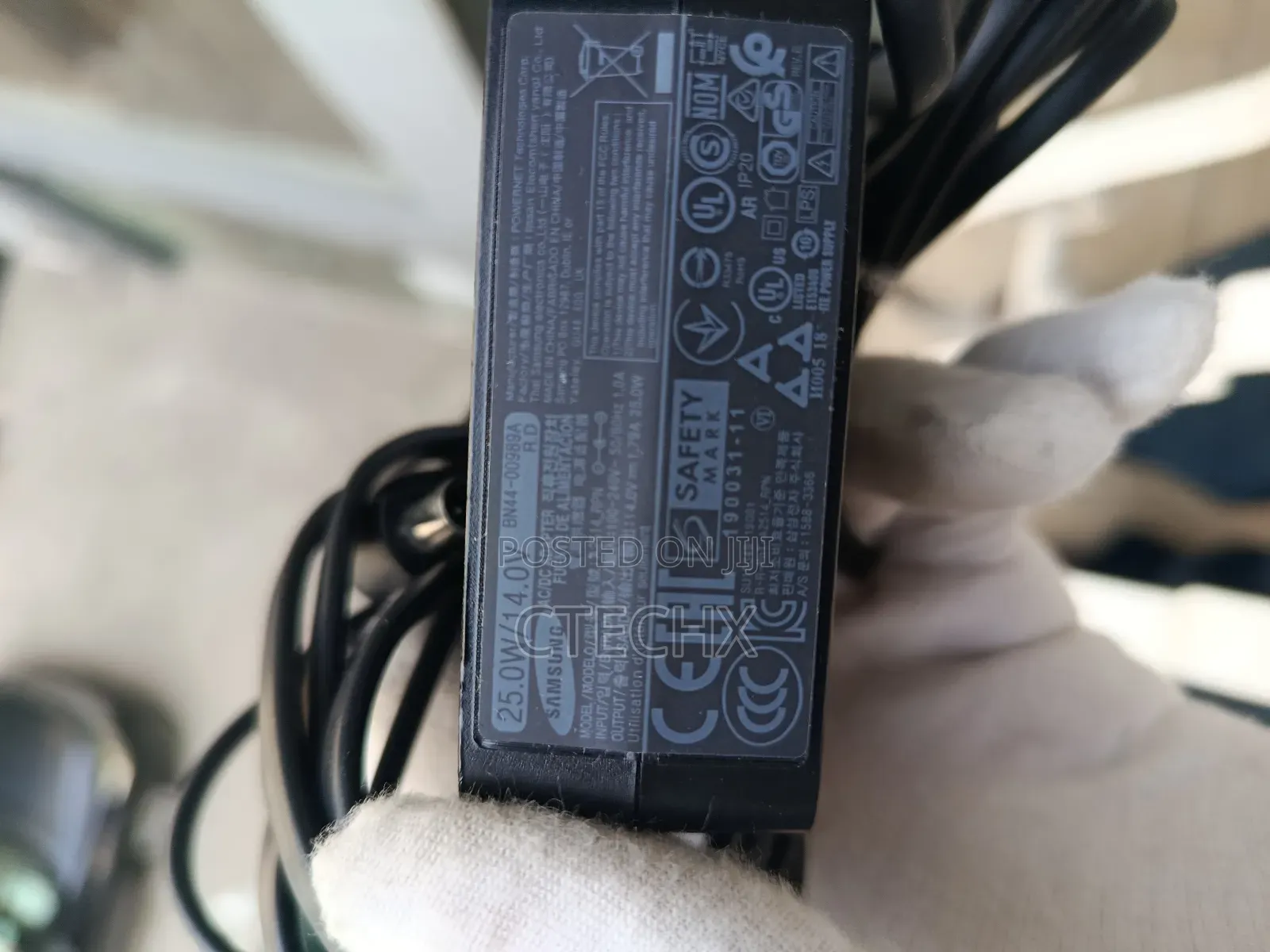 25.0w/14.0v 1.7a Adapters