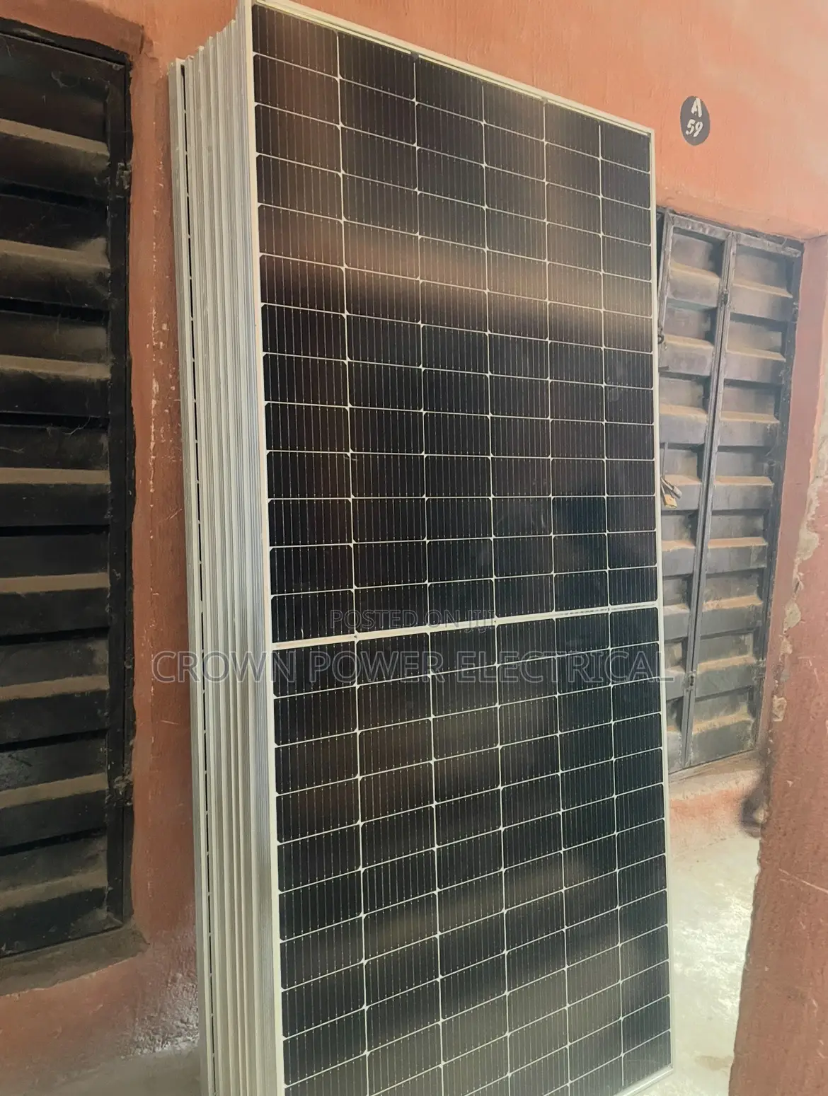 680w Jsolar Mono Solar Panel