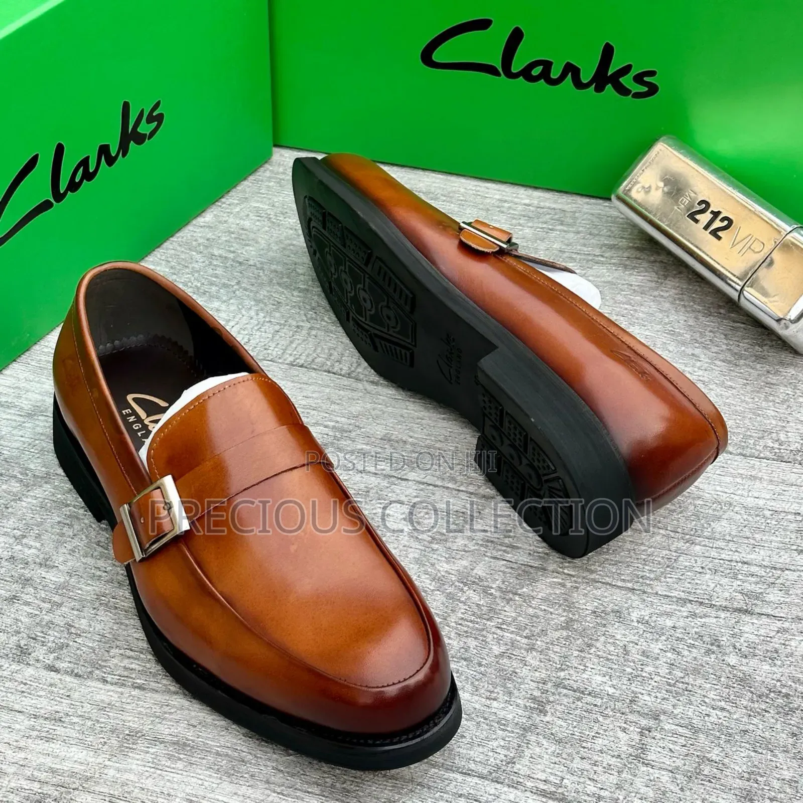 Men's Matte Leather Pull on Buckle Clarks Shoe