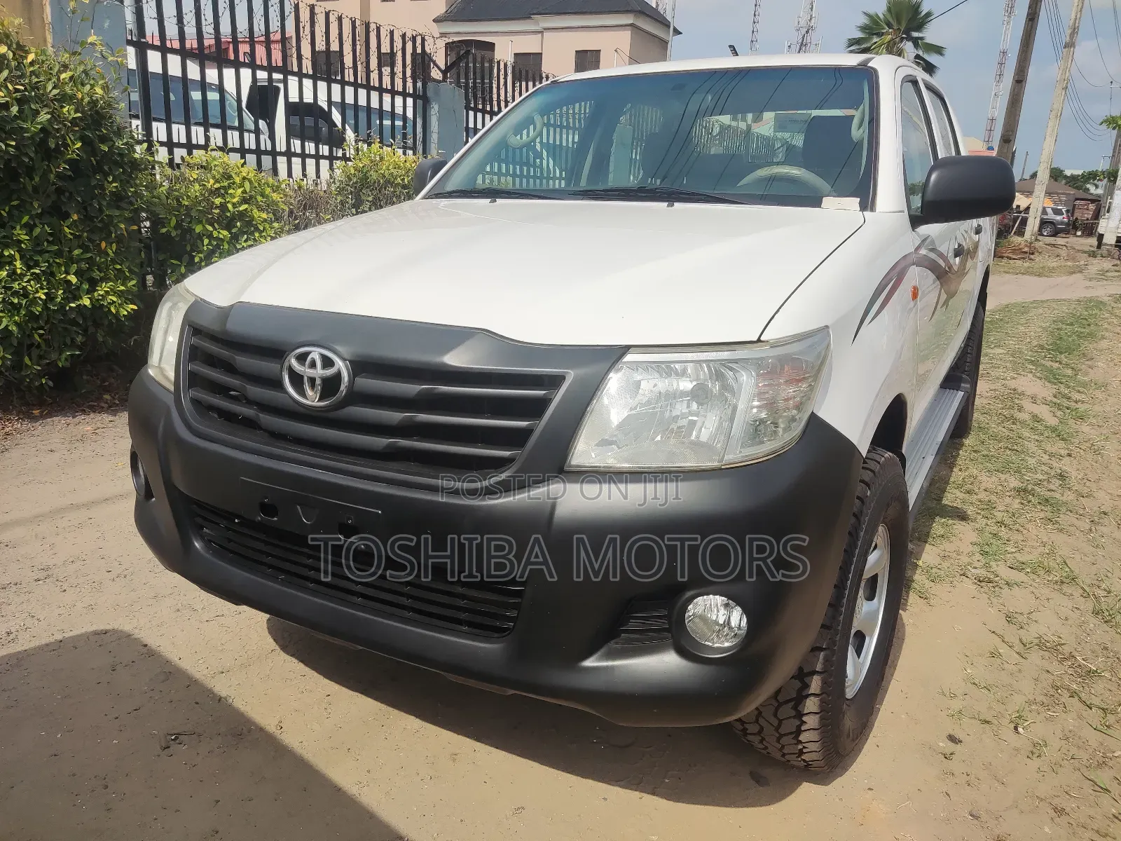 Toyota Hilux SR5 4x4 2014 White