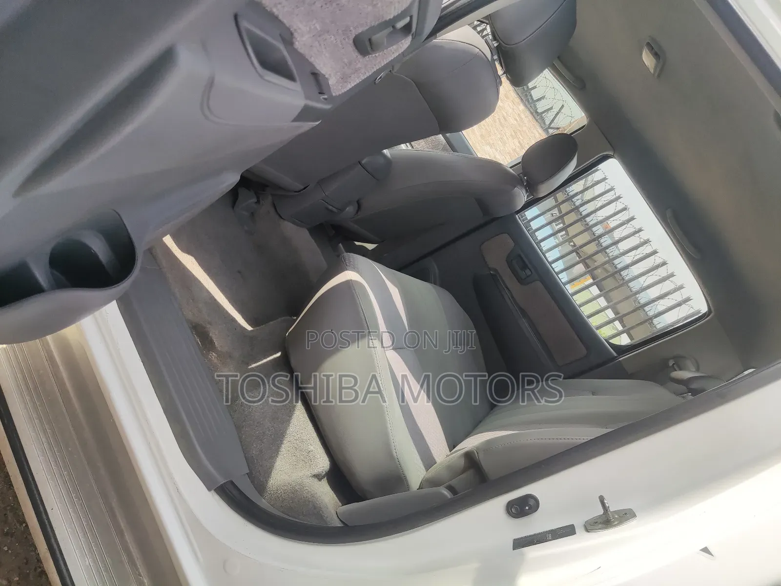 Toyota Hilux 2.5 D-4D SRX 2011 White