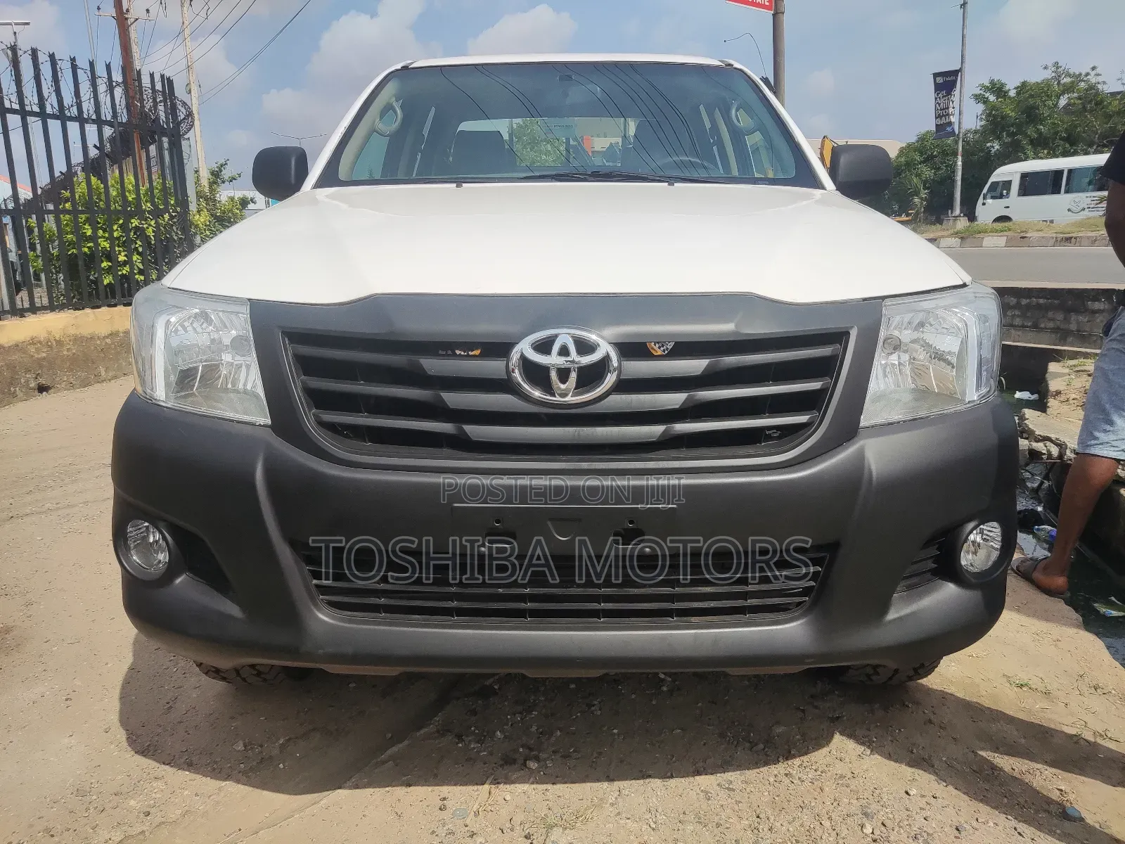 Toyota Hilux 2.5 D-4D SRX 2011 White