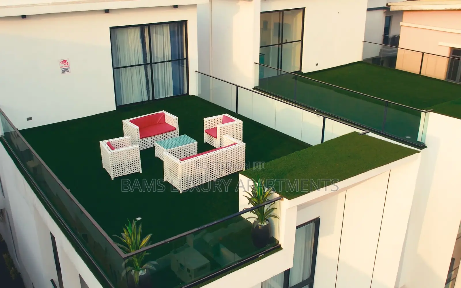 Cinema, Snooker Table Tennis,Ps4 and Swimming Pool