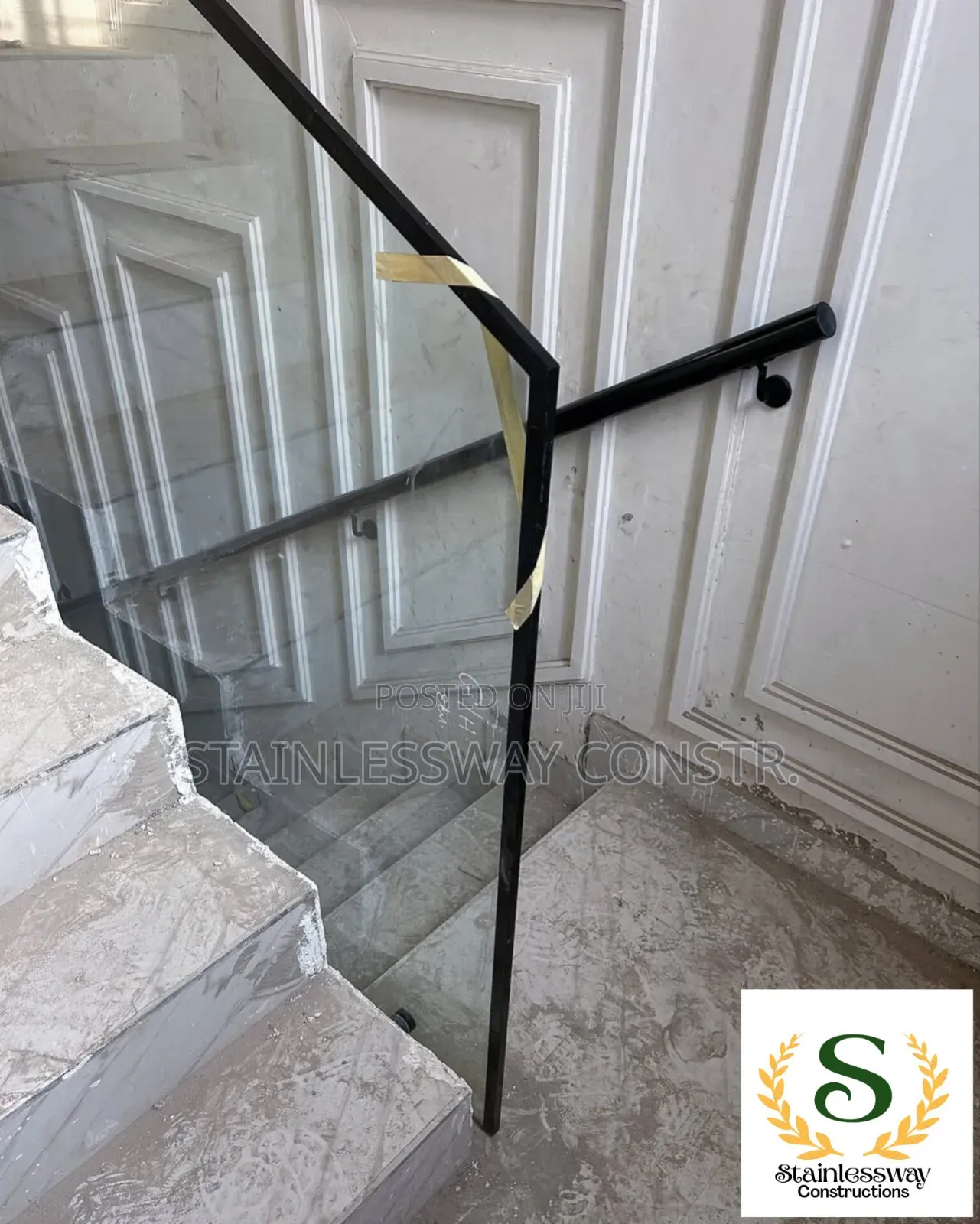 Side Mount Plain Tampered Glass Railing
