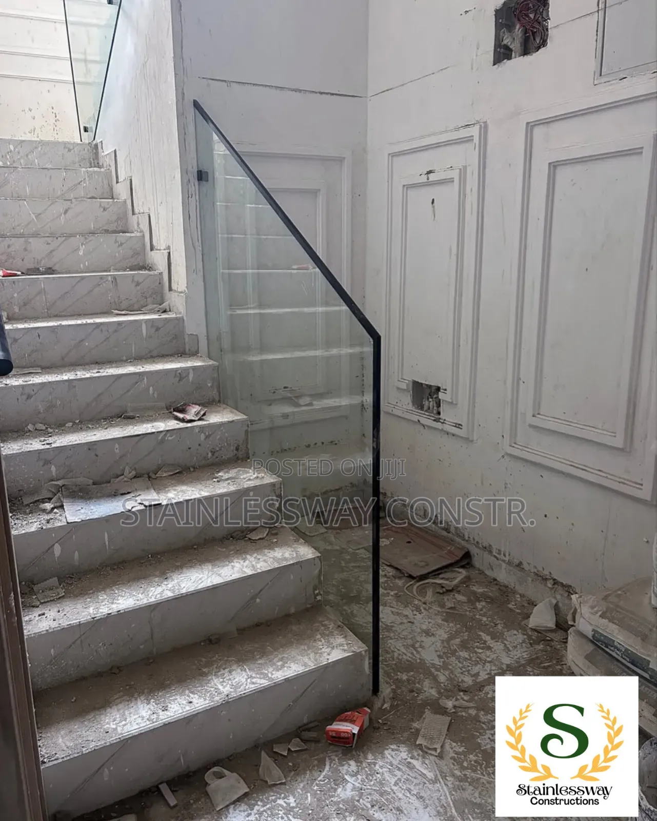 Side Mount Plain Tampered Glass Railing