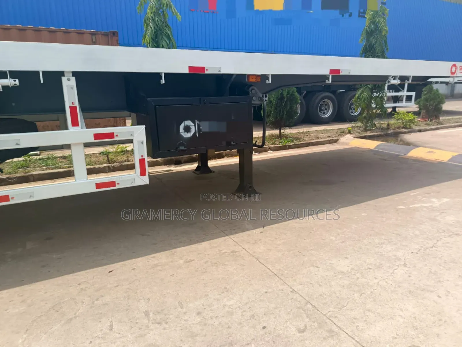 Brand New Flat Bed Semi-Trailer for Container