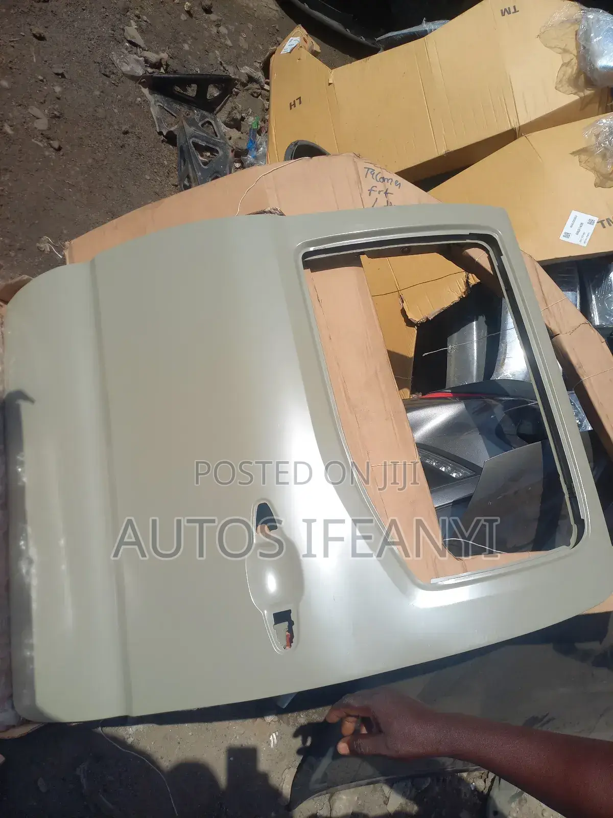 Back Door Left Side for Toyota Tacoma 2020 Available