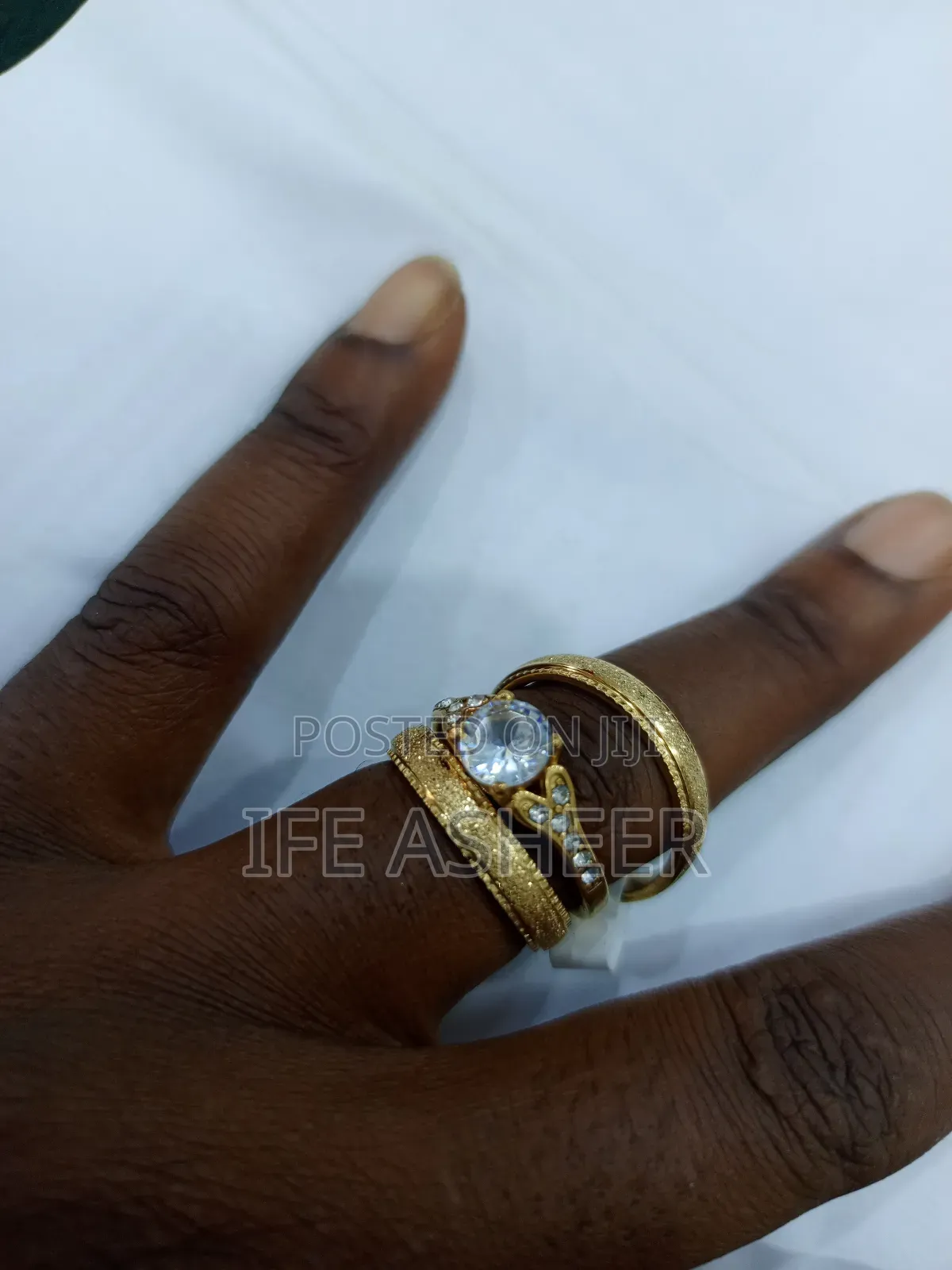 Couples Set of Wedding Ring Z01 - Gold